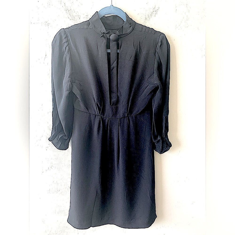 Mischen black long sleeved silk dress size 4‎